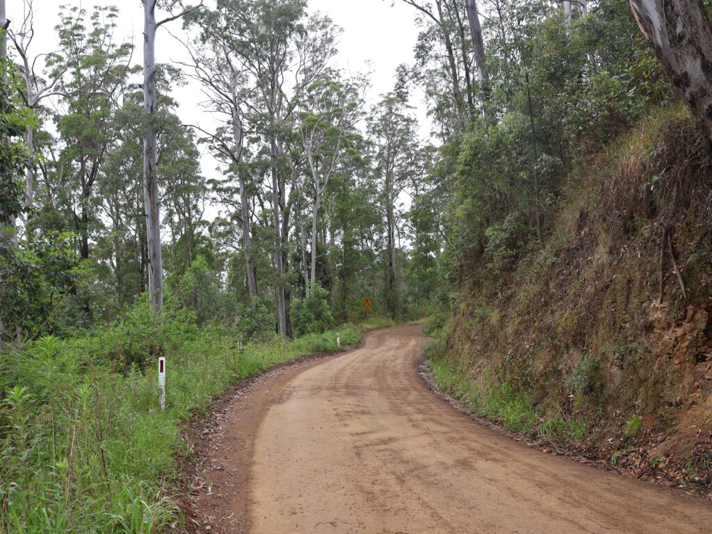 The road to the Ellenborough Falls is gravel for the last 18kms.